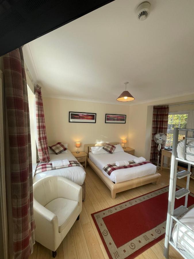 Oakhurst Gatwick B&B Crawley  Exteriör bild