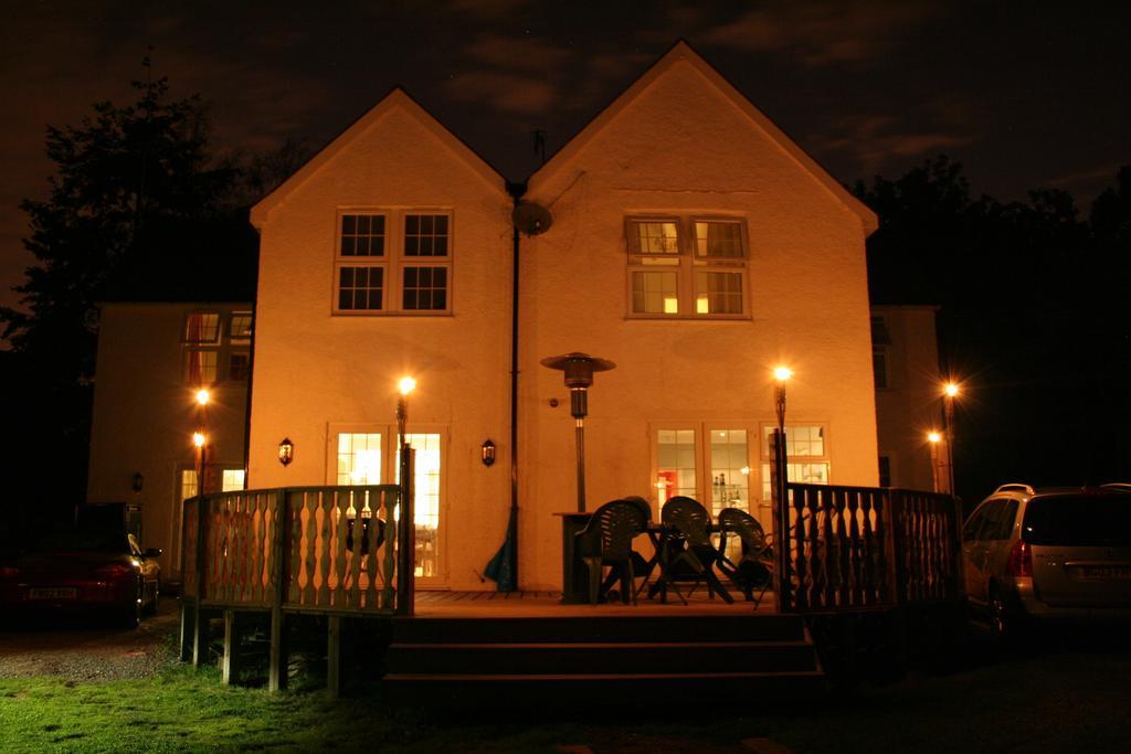 Oakhurst Gatwick B&B Crawley  Exteriör bild